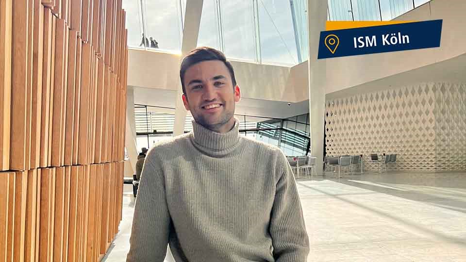 Ein Trimester im Büro, ein Trimester im Hörsaal